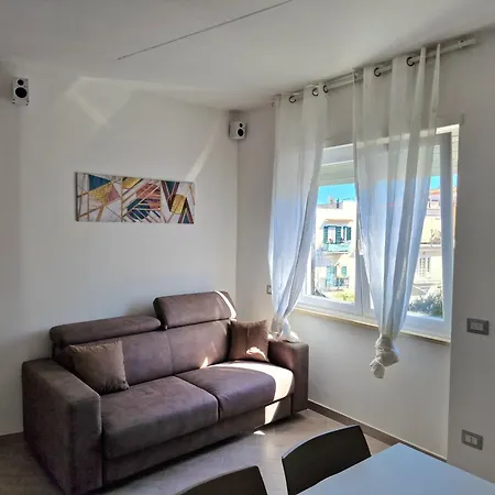 Tower Apartment *